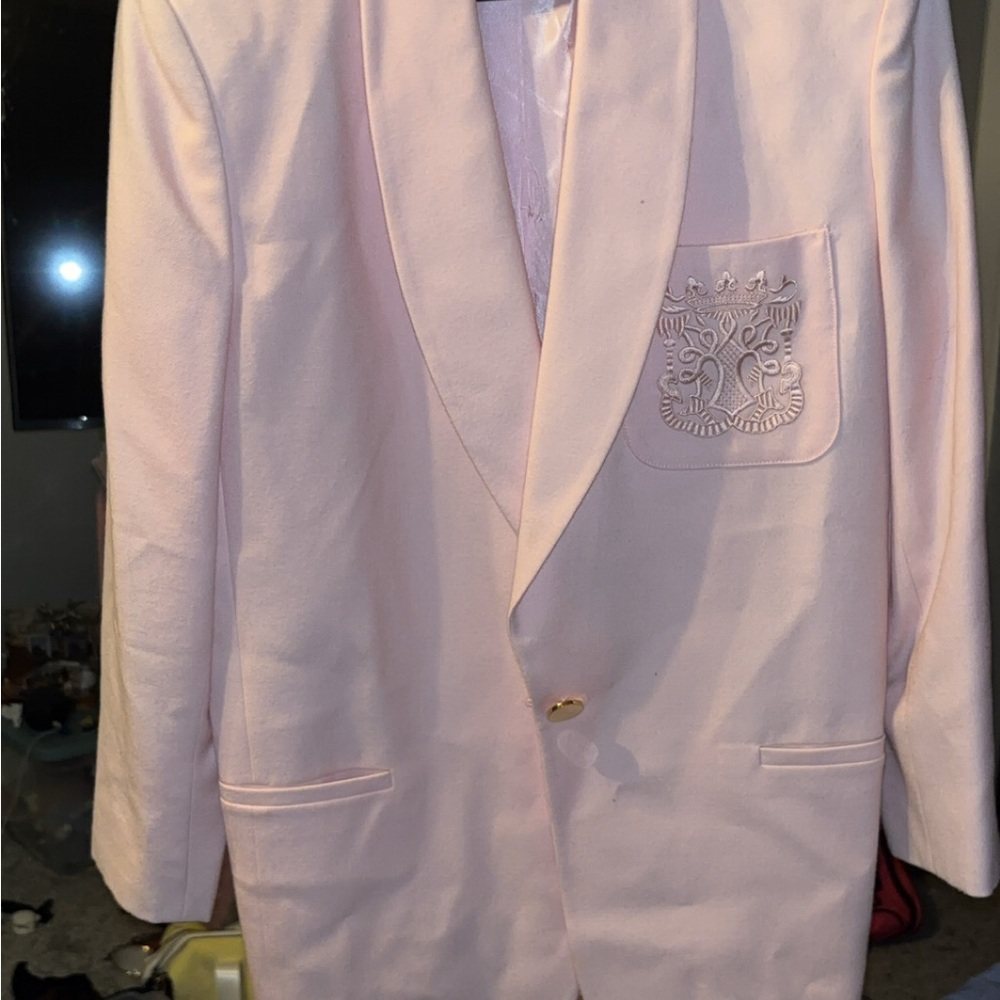 Women’s Vintage Classiques Light Pink Blazer with Embroidered Chest Pocket